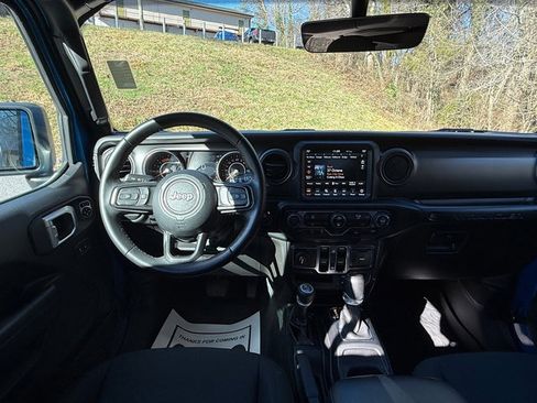Used 2022 Jeep Wrangler Unlimited Sport w/ Sun And Sound Package image 4