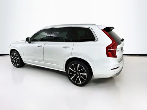 Used 2022 Volvo XC90 T6 Momentum w/ Advanced Package AWD/4WD image 6