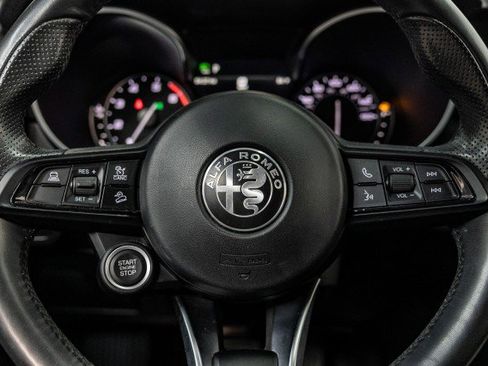 Used 2021 Alfa Romeo Stelvio Sprint w/ Nero Edizione image 10