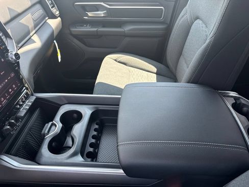 New 2026 RAM 1500 Big Horn AWD/4WD image 28