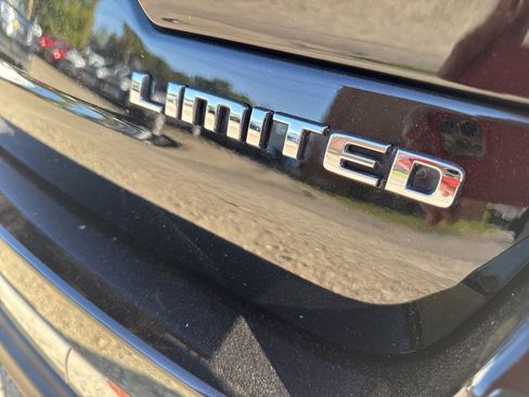 Used 2022 Jeep Grand Cherokee Limited w/ Trailer Tow Prep Group (B) image 36