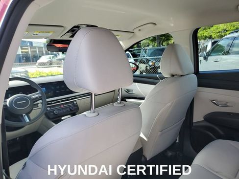 Certified 2025 Hyundai Tucson SE FWD image 24