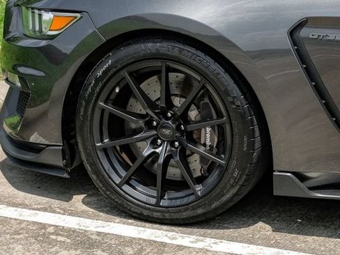 Used 2017 Ford Mustang Shelby GT350 w/ Electronics Package RWD image 56