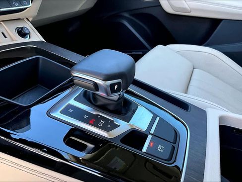 Used 2023 Audi Q5 e Prestige image 15