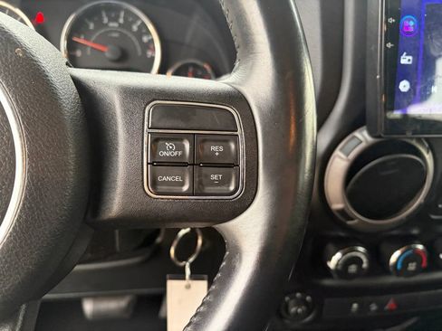 Used 2015 Jeep Wrangler Unlimited Sport w/ Quick Order Package 24S AWD/4WD image 28
