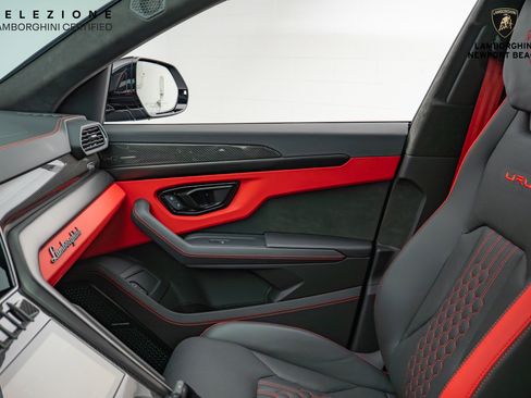 Used 2024 Lamborghini Urus S image 35