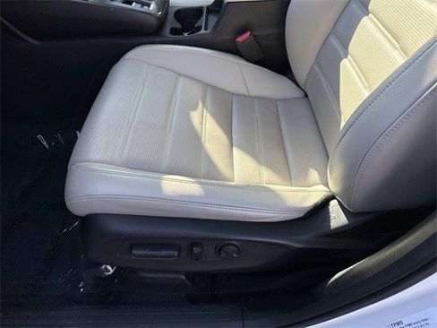 Used 2023 Honda CR-V EX-L image 15