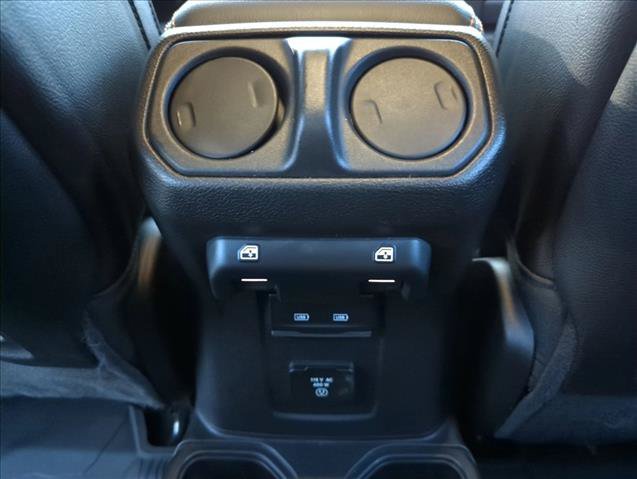 Used 2022 Jeep Gladiator Mojave w/ Trailer Tow Package AWD/4WD image 16