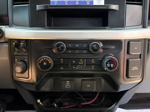 Used 2024 Ford F350 XL w/ 360-Degree Camera Package AWD/4WD image 23