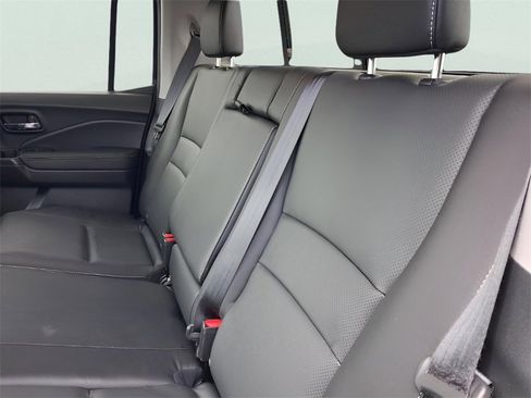 Certified 2025 Honda Ridgeline RTL image 21