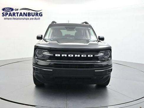 Used 2024 Ford Bronco Sport Outer Banks w/ Tech Package AWD/4WD image 2