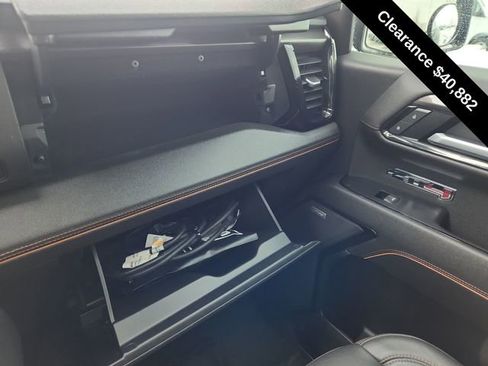 Used 2022 GMC Sierra 1500 AT4 w/ Technology Package image 46