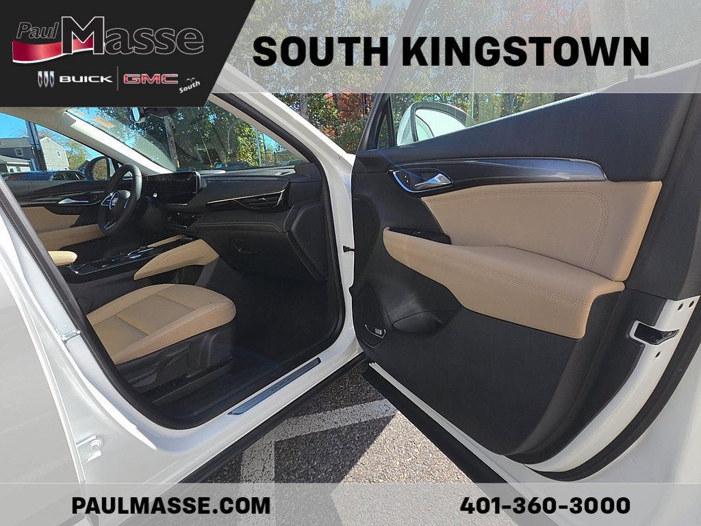 Used 2025 Buick Envision Preferred AWD/4WD image 28