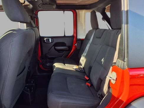 Used 2018 Jeep Wrangler Unlimited Sport S image 22