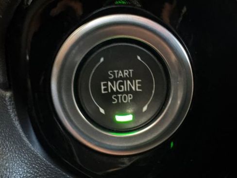 Used 2025 GMC Sierra 1500 SLT AWD/4WD image 35