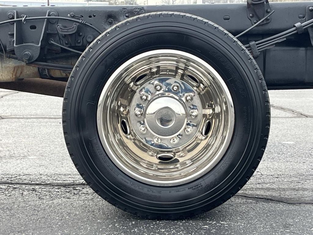 Used 2008 Ford F550 2WD Regular Cab Super Duty image 10