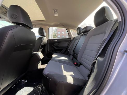 New 2026 Volkswagen Jetta SE FWD image 12