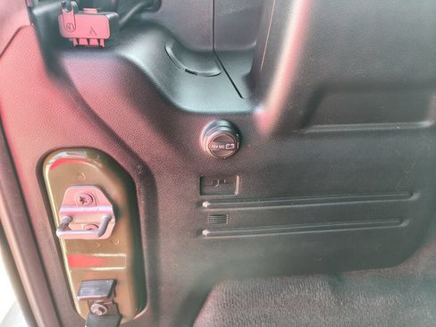 Used 2021 Jeep Wrangler Unlimited Rubicon w/ Steel Bumper Group AWD/4WD image 25
