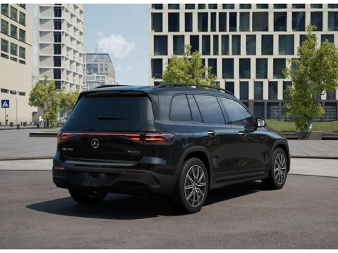 Used 2024 Mercedes-Benz EQB 350 4MATIC SUV image 49