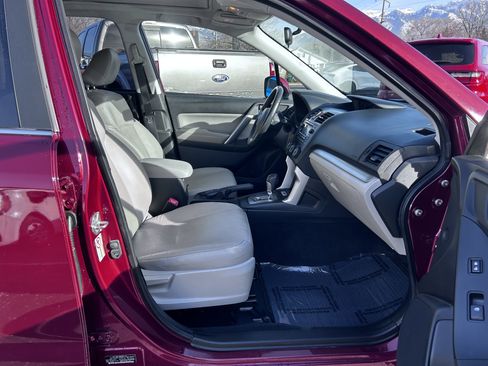 Used 2014 Subaru Forester 2.5i Limited image 10
