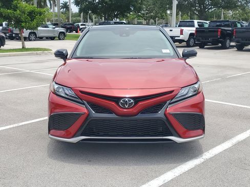 Used 2024 Toyota Camry XSE FWD image 8