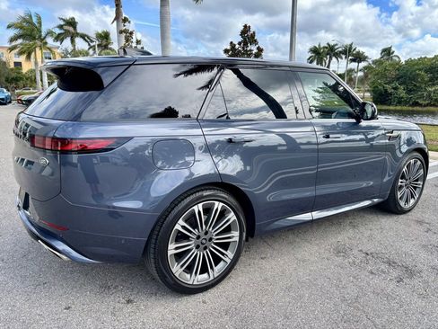 Used 2023 Land Rover Range Rover Sport SE Dynamic image 6