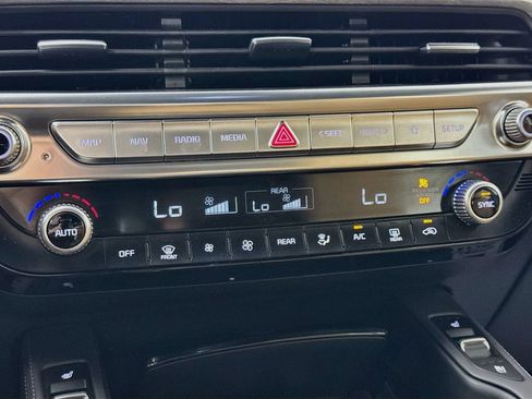 Used 2022 Kia Telluride SX FWD image 17