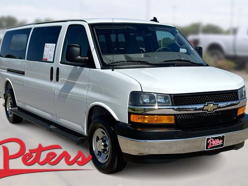 Used 2025 Chevrolet Express 3500 LT w/ LT Preferred Equipment Group RWD image 1