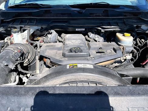 Used 2015 RAM 2500 Tradesman w/ Chrome Appearance Group image 11