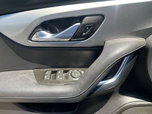Certified 2020 Chevrolet Blazer LT w/ LPO, Black Grille Bar Package FWD image 13