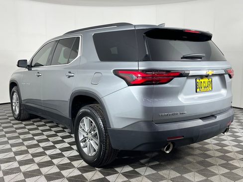 Used 2023 Chevrolet Traverse LT image 8