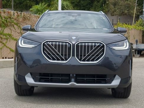 New 2026 BMW X3 xDrive30i w/ Premium Package AWD/4WD image 2