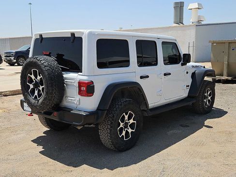 Used 2022 Jeep Wrangler Unlimited Rubicon w/ LED Lighting Group AWD/4WD image 8