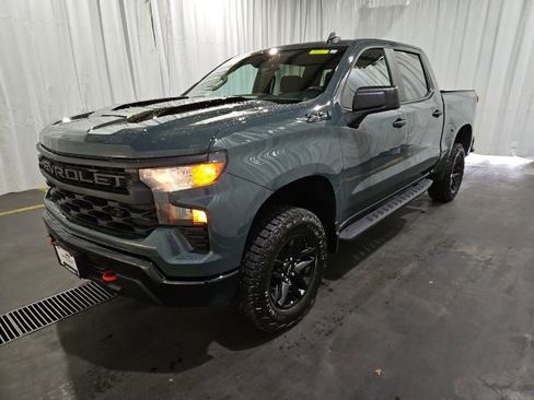 New 2026 Chevrolet Silverado 1500 Custom Trail Boss w/ LPO, Dark Essentials Package AWD/4WD image 6