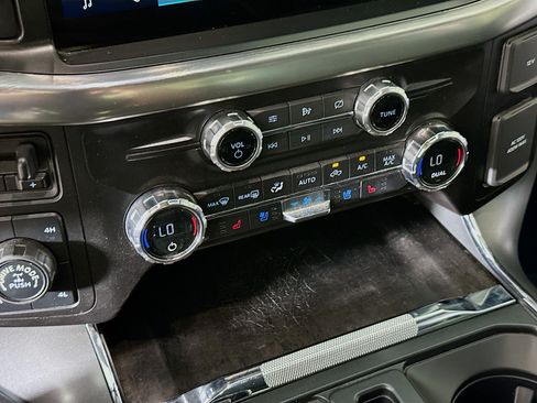 Used 2021 Ford F150 Lariat AWD/4WD image 24