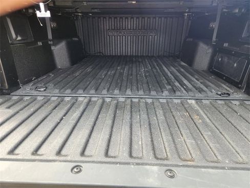 Certified 2025 Toyota Tacoma TRD Sport image 33