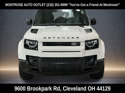 New 2026 Land Rover Defender 130 X-Dynamic SE image 8