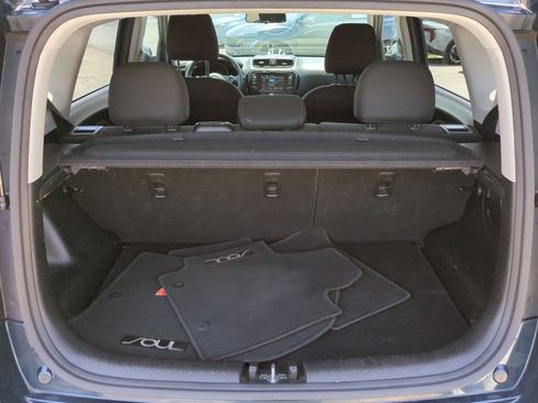 Used 2019 Kia Soul + FWD image 13