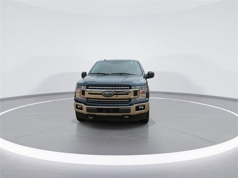 Used 2018 Ford F150 XLT w/ Equipment Group 302A Luxury image 3