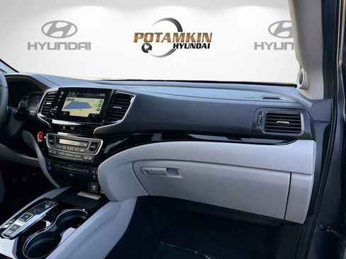 Used 2021 Honda Pilot Elite image 30