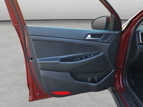 Used 2019 Hyundai Tucson SE FWD image 32