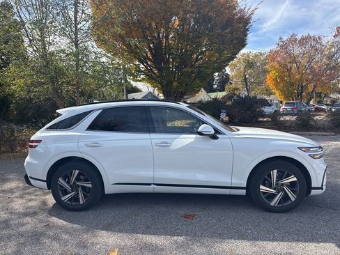 New 2026 Genesis GV70 3.5T Sport Advanced image 10