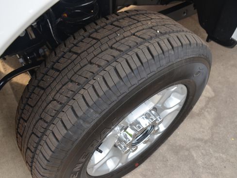 New 2026 Ford F250 XLT w/ Snow Plow Prep Package AWD/4WD image 16