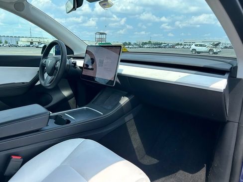 Used 2021 Tesla Model Y Performance AWD/4WD image 10
