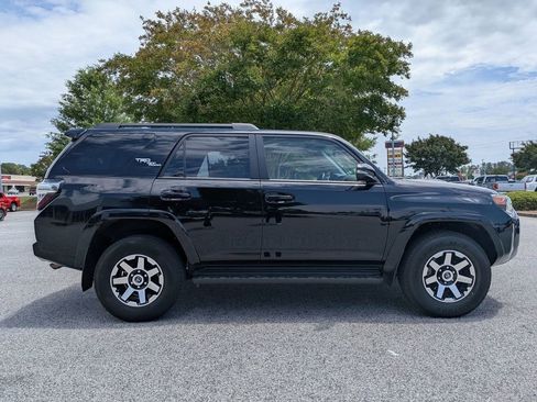 Used 2024 Toyota 4Runner TRD Off-Road Premium AWD/4WD image 9