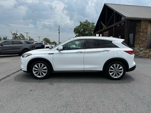 Used 2019 INFINITI QX50 Luxe FWD image 3