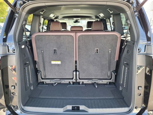 New 2025 Volkswagen ID. Buzz Pro S image 19