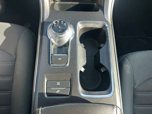 Used 2020 Ford Fusion SE image 20
