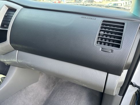 Used 2010 Toyota Tacoma 4x4 Double Cab image 21