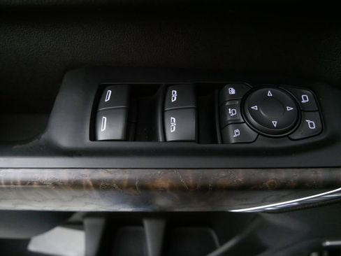 Used 2023 GMC Sierra 2500 Denali image 16